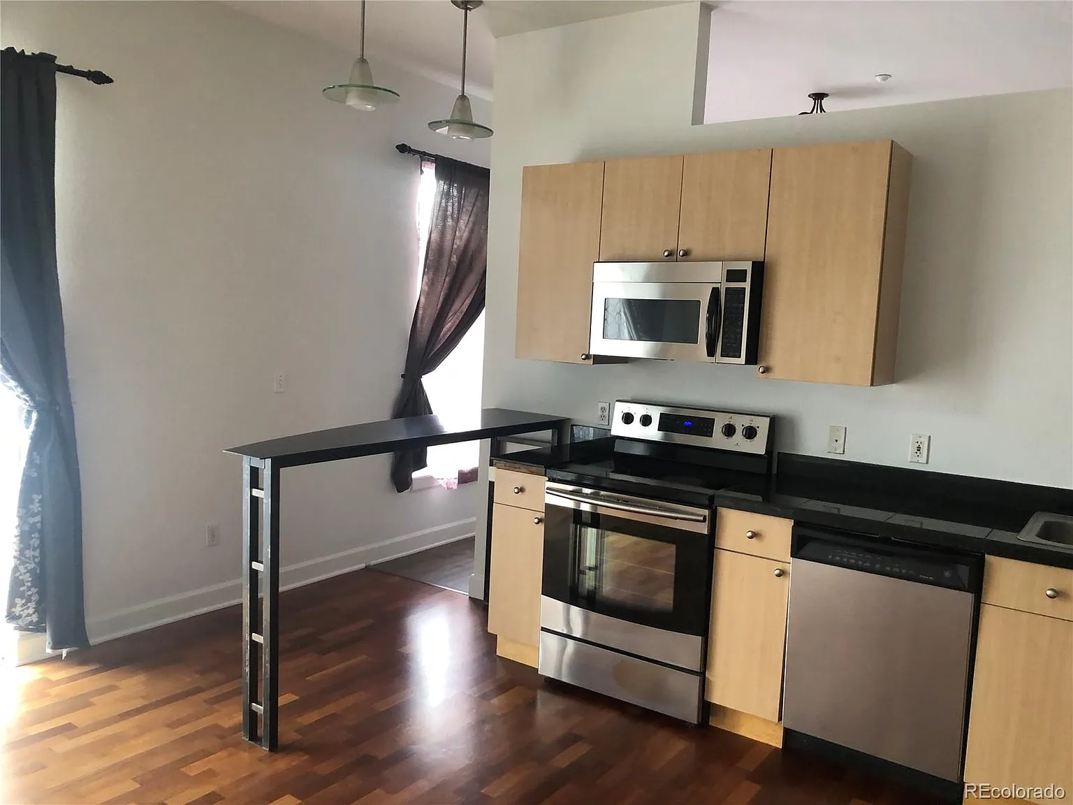 5677 Park Pl — Photo 2