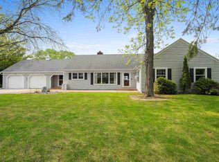 3458 Solitude Rd, De Pere, WI 54115