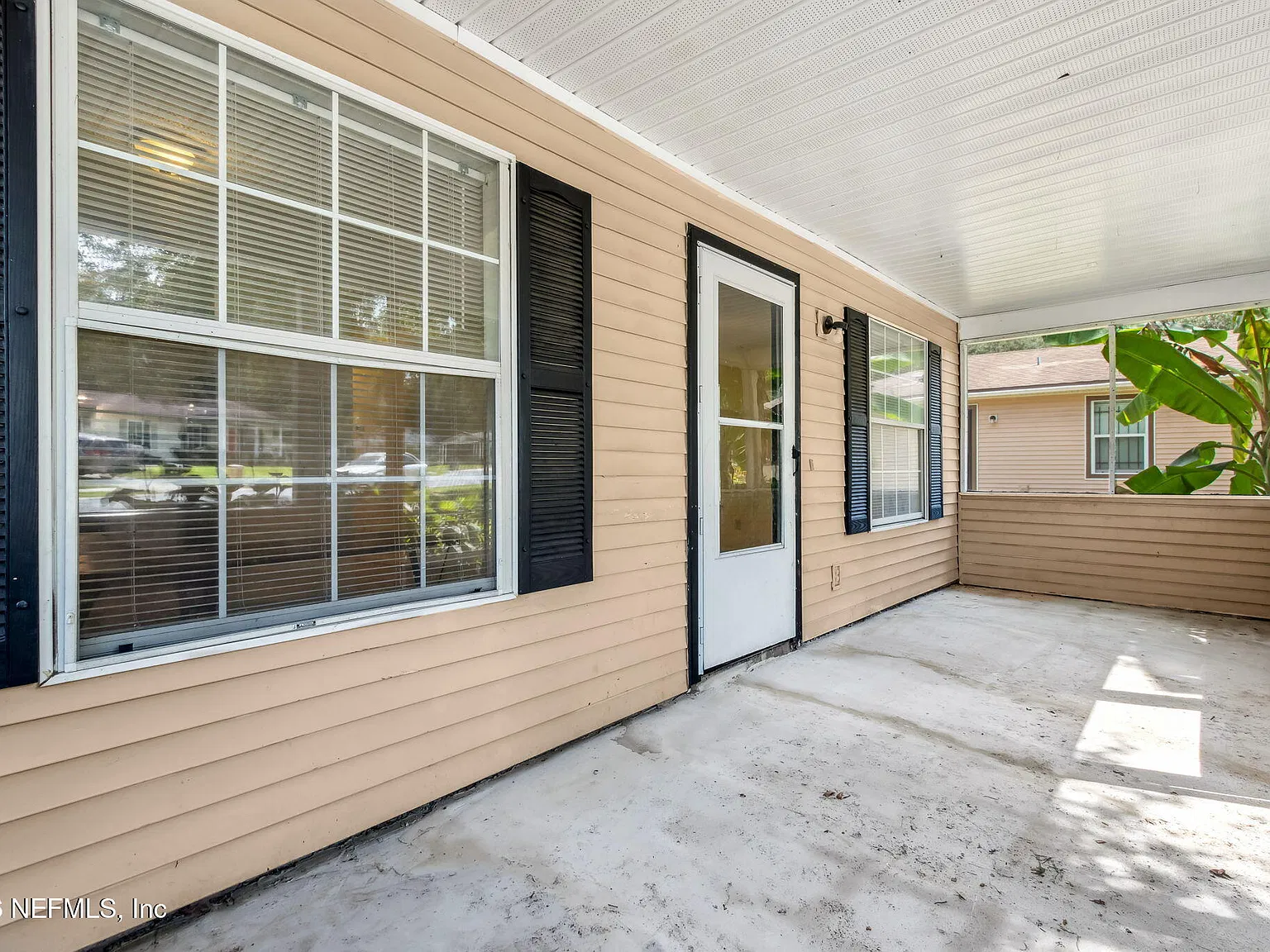 3 bed, 2.0 bath, 1050 sqft, $1,650 — Photo 4
