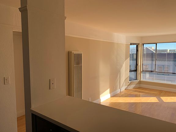 2nd image of 211 27th Ave APT 103