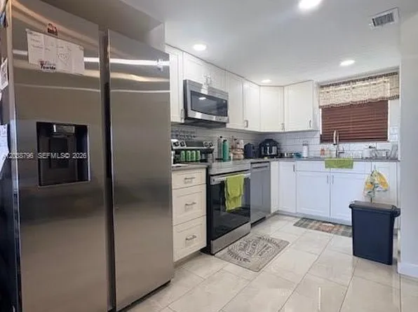 9375 Fontainebleau Blvd, Miami, FL