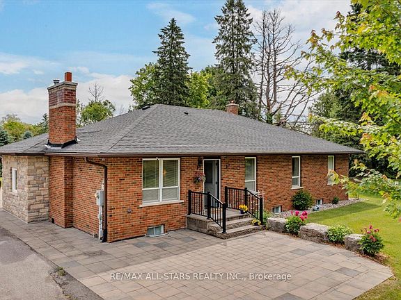 5th image of 562 Catering Rd