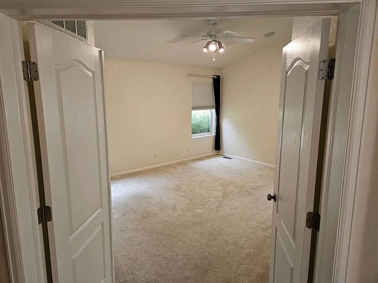 6686 Solana Dr — Photo 8