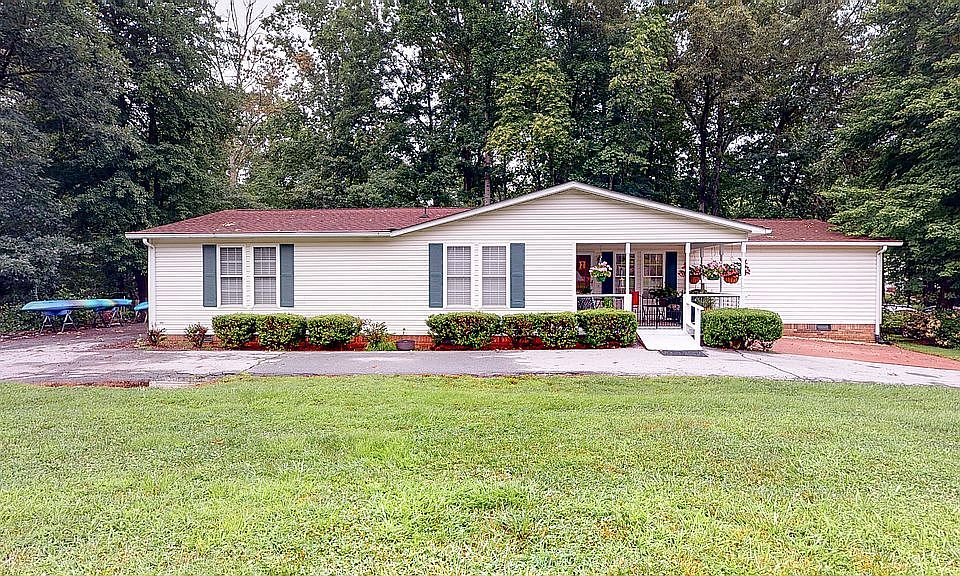 1st image of 189 Greystone Dr