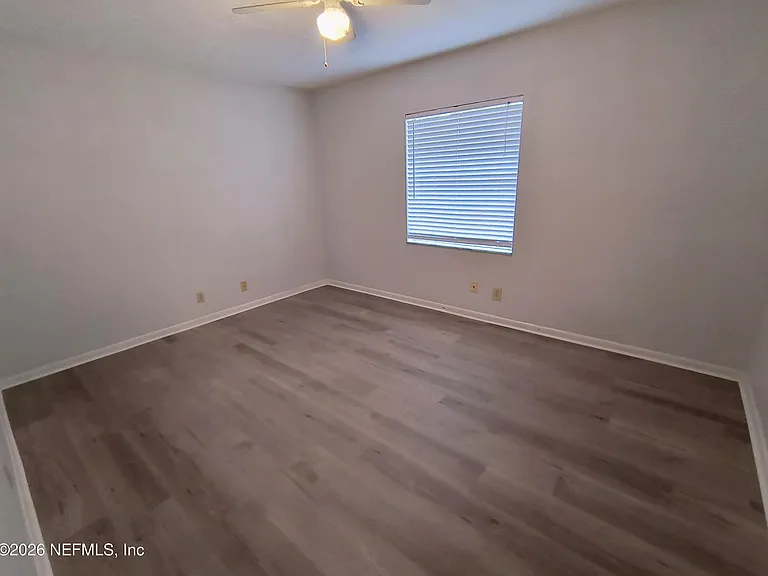 1183 Violet St — Photo 8