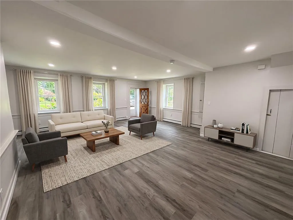 3 bed, 1.5 bath, 1836 sqft, $1,950 — Photo 4