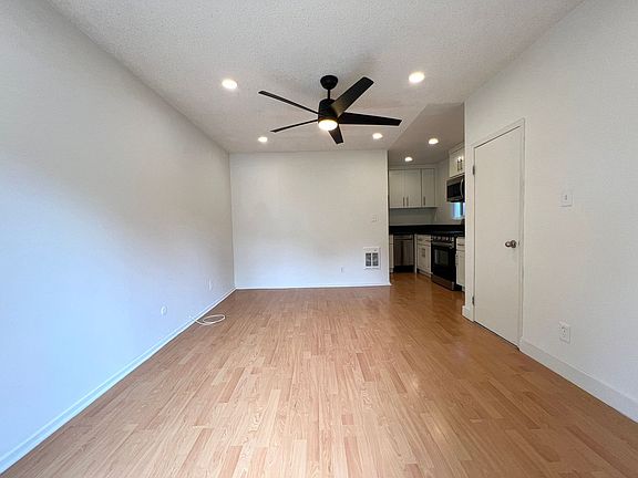 5th image of 3746 S Canfield Ave APT 1