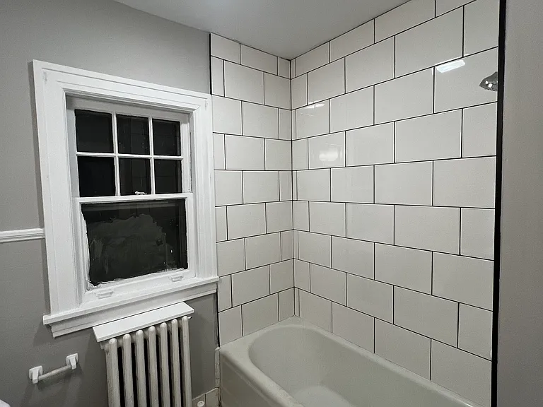 1315 E 2nd St #B — Photo 7