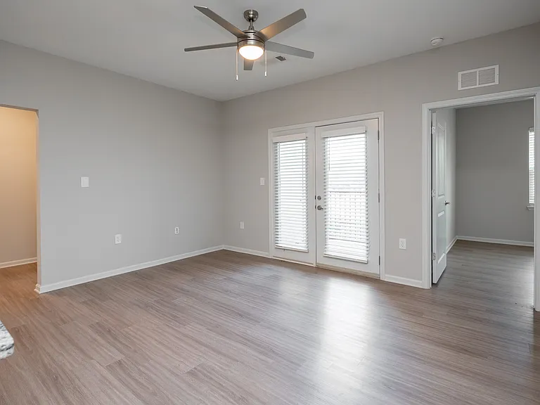 Buffalo Trail Apartments — Photo 12