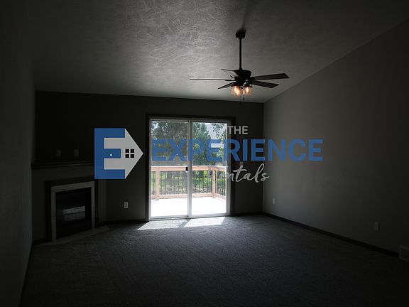 4th image of 3606 S Outfield Cir