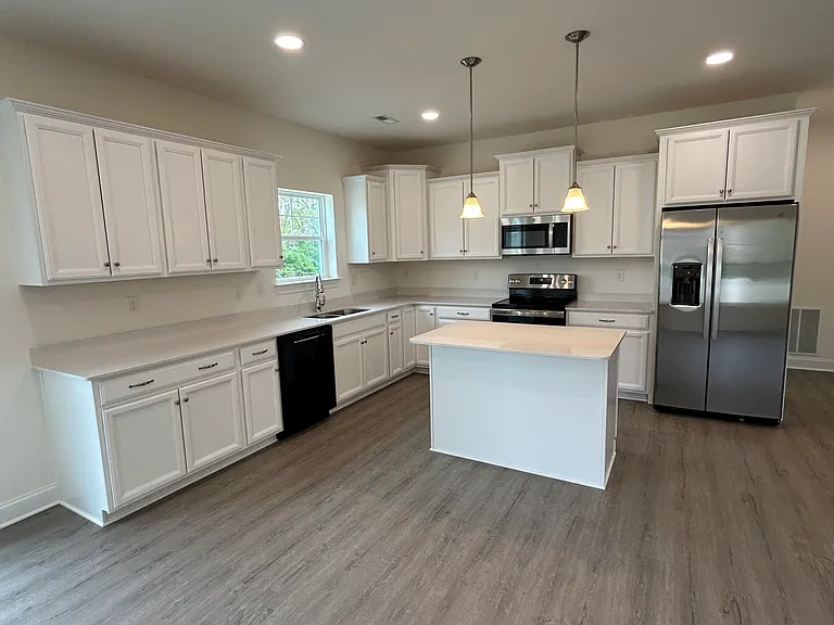 519 Bedford St — Photo 13