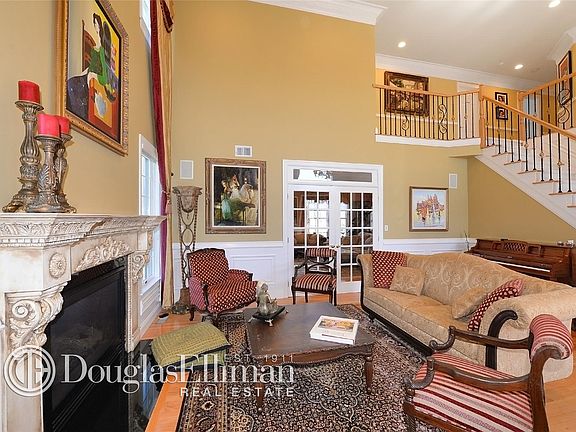 5th image of 18 Turnberry Ct