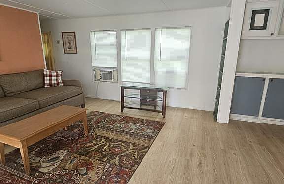 3rd image of 1664 Timber Ridge Cir #R1664