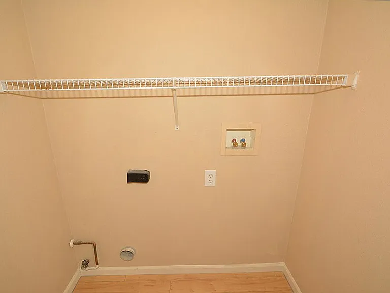 11960 Locus Ln — Photo 22