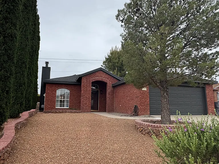 7329 Black Ridge Dr — Photo 29