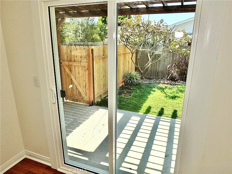4036 E Vermont St — Photo 15