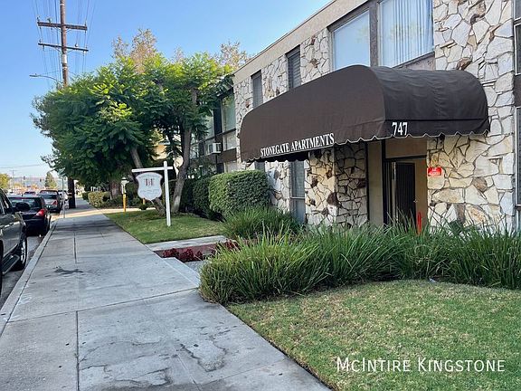 4th image of 747 N Azusa Ave #30