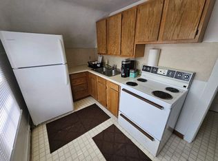 618 N 19th St #2, Bismarck, ND 58501