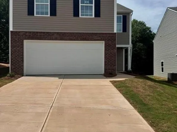 2102 10th St SE, Hickory, NC 28602
