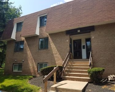 885 York Rd APT 14A, Warminster, PA, 18974