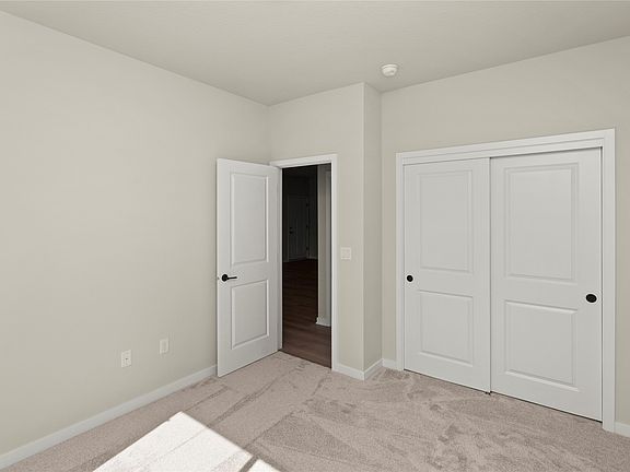 5th image of 9764 Regatta Ln