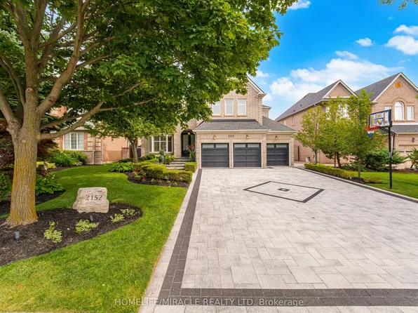2152 Manor Hill Dr, Mississauga, ON L5M 5H9