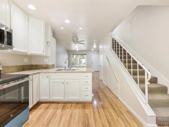 10159 Peaceful Ct, Santee, CA 92071