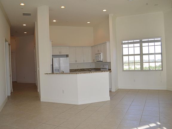 3rd image of 4517 Dalmahoy Ct APT 405