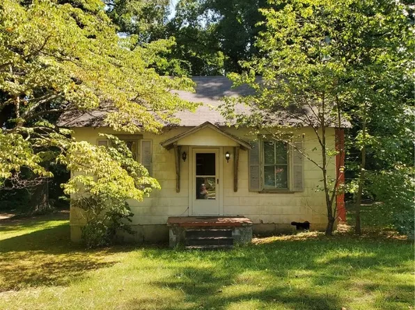 2446 Nottoway Blvd, Victoria, VA 23974