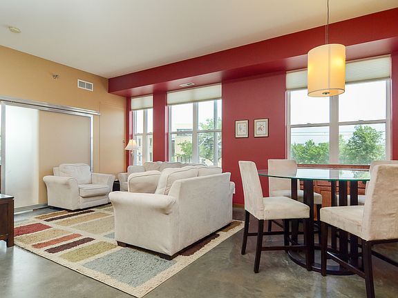 3rd image of 2650 University Ave W APT 224