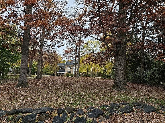 2nd image of 360 Hazel Ave