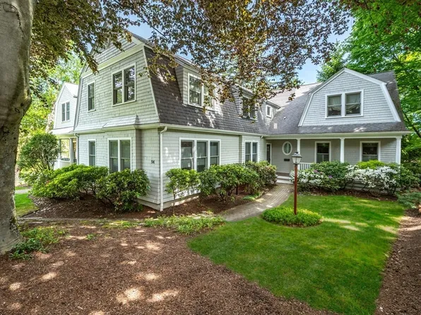 94 Herrick Rd #94, Newton Center, MA 02459