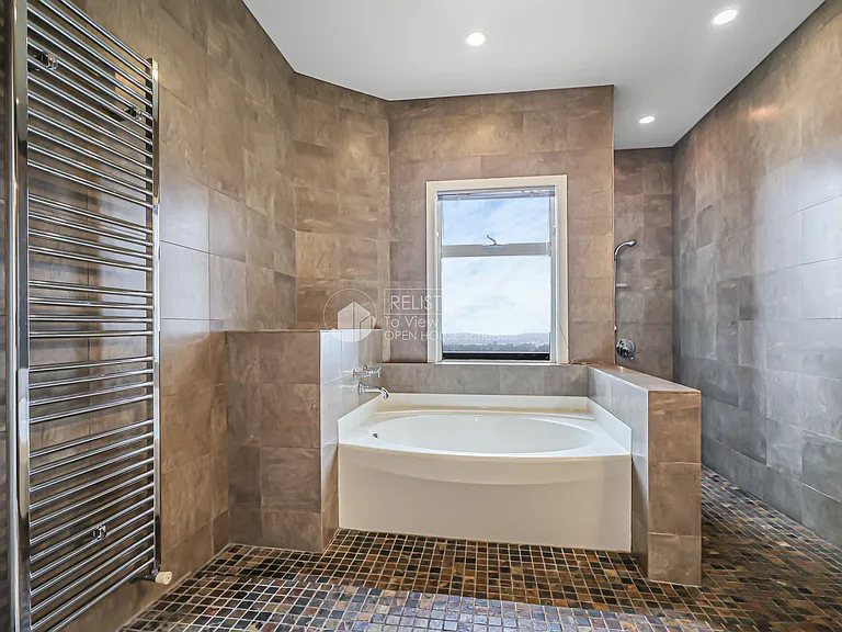 1770 11th Ave — Photo 26