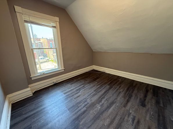 1577 Washington St, Dubuque, IA 52001