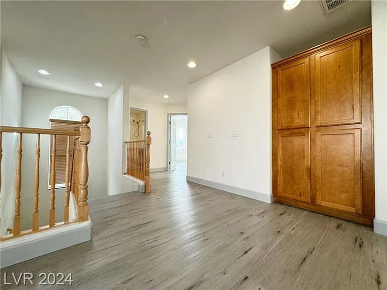 6596 Polonius Ct — Photo 28