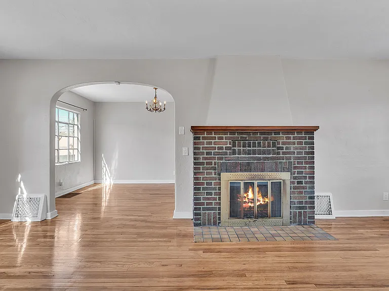 205 Harvard Dr SE #A — Photo 37