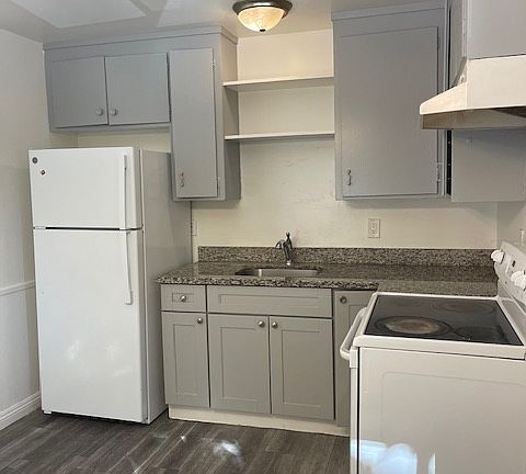 4th image of 2292 Deborah Dr #3
