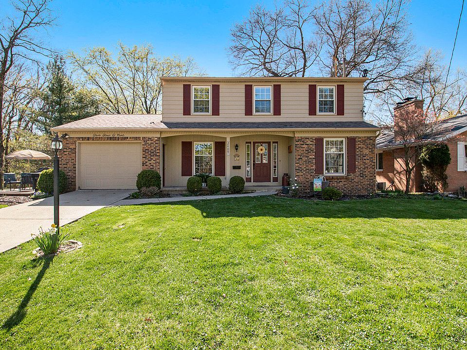 1st image of 2409 Cambridge Dr SE