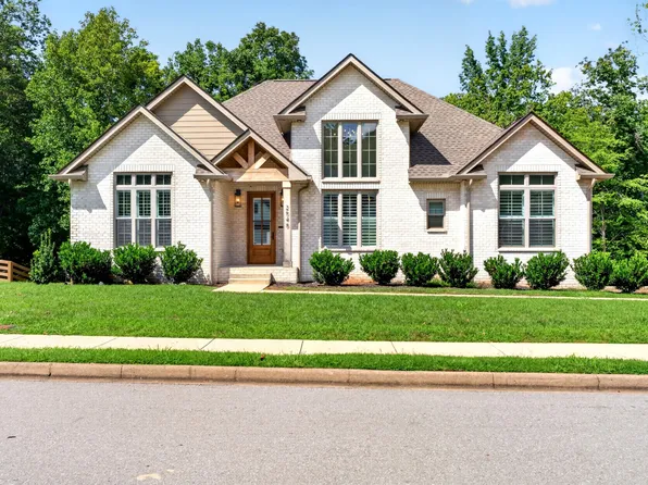 2545 Everwood Ct, Clarksville, TN 37043