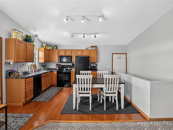5th image of 3390 Canyon Dr Unit D26