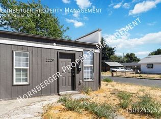 2229 E Boone Ave #B, Spokane, WA 99202