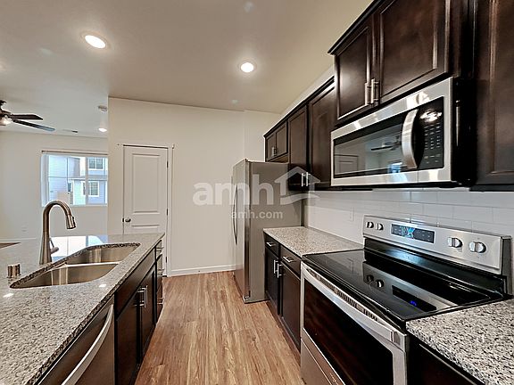 4th image of 33075 Eagle Peak Ln