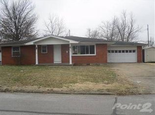 1002 E Edgewood St, Springfield, MO 65807