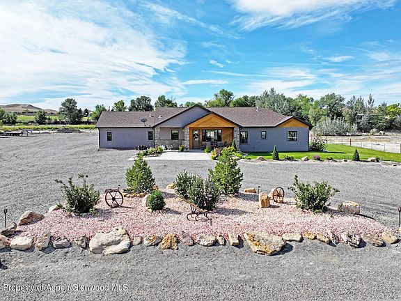 4th image of 20586 Pearl Ct