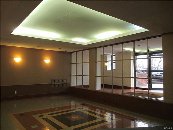 4th image of 117 S Highland Ave #1J
