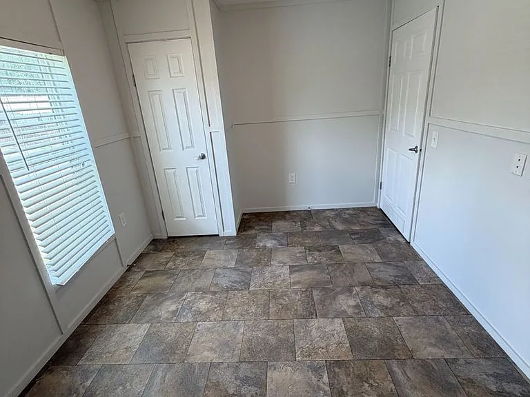 1030 Mildred St #12 — Photo 17