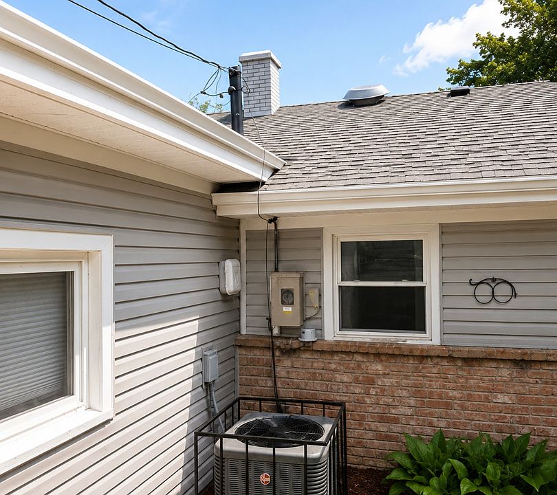 1st image of 439 Niagara St