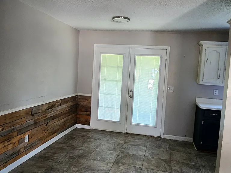 132 Pineview St — Photo 7