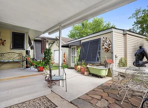 2nd image of 9 Vivian Ct