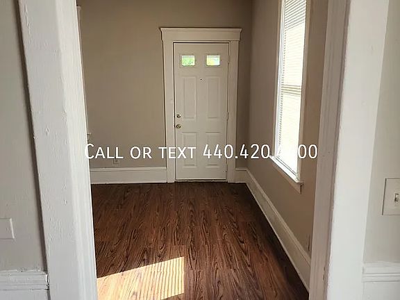 3rd image of 16107 Arcade Ave APT 2